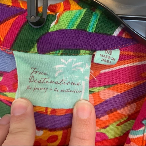 Women’s True Destinations Bright Tropical Print Vacation Resort Wear Shirt Med - Picture 6 of 11